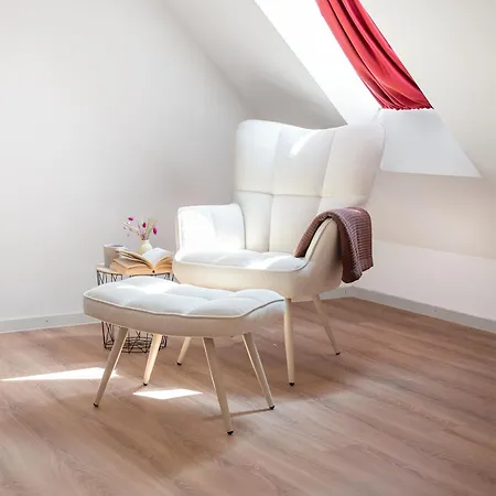 Mit Arbeitsplatz, Parkplatz & Terrasse - Fuer 4 Apartman Leonberg