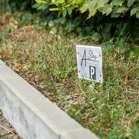 Apartament Mit Arbeitsplatz, Parkplatz & Terrasse - Fuer 4 *